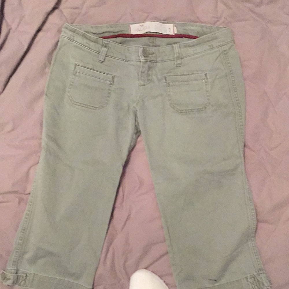 Hollister capris